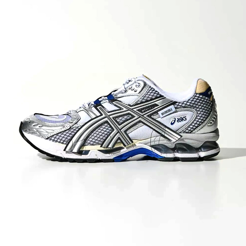 INVINCIBLE x ASICS GEL-NIMBUS™ 10.1亚瑟士联名运动鞋1203A814 - 图3
