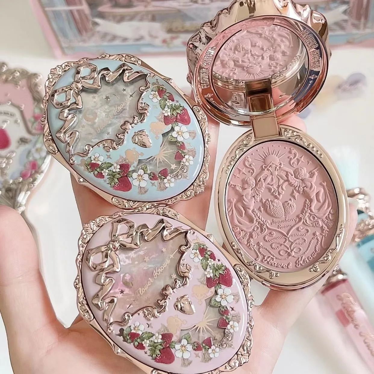 Flower Knows Strawberry Rococo Series Embossed Blush Face Ma-图0