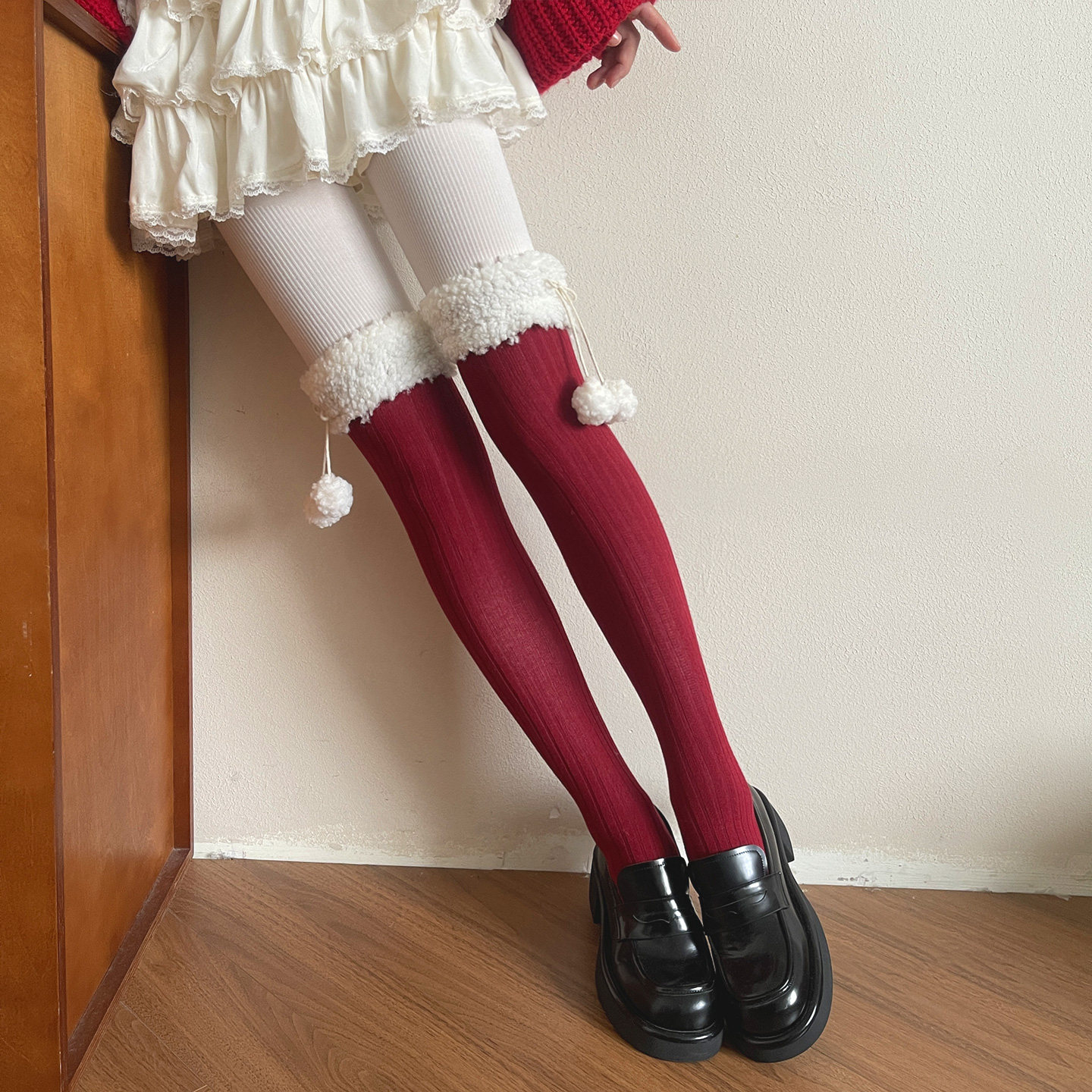 袜贵人新年圣诞红羊羔毛球大红色韩系洛丽塔软妹少女过膝长筒袜女,淘宝优惠券,粉丝福利购,淘宝优惠卷