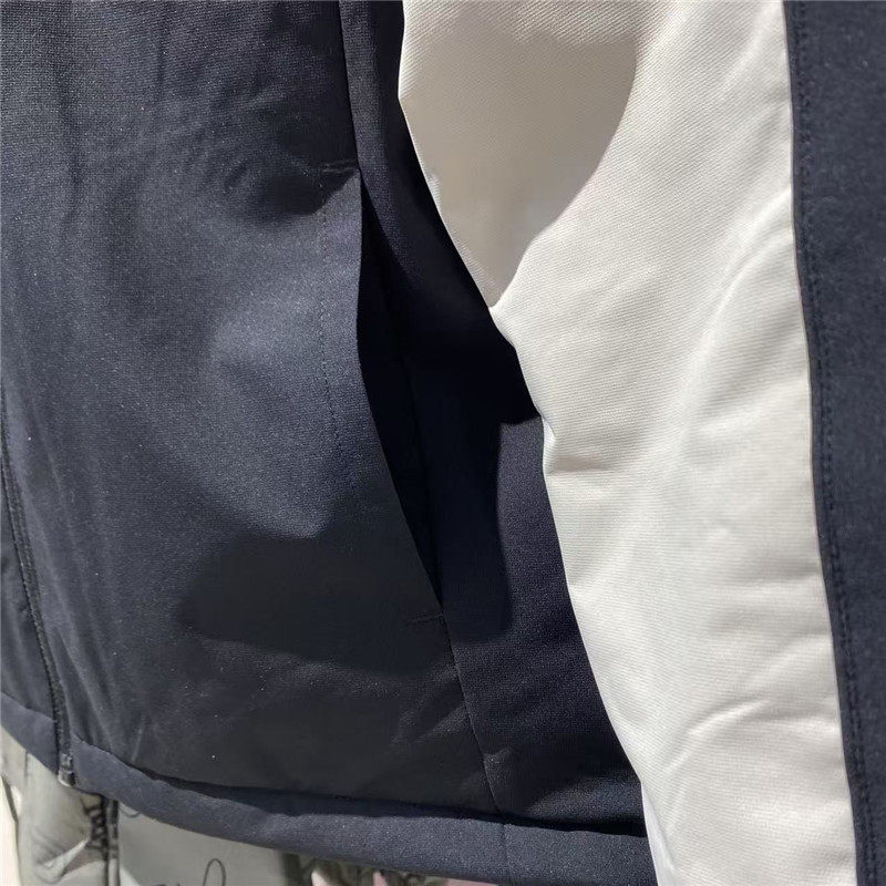 鸿星尔克加厚加绒风衣2025冬季新款女连帽外套冲锋衣12225408340,淘宝优惠券,粉丝福利购,淘宝优惠卷