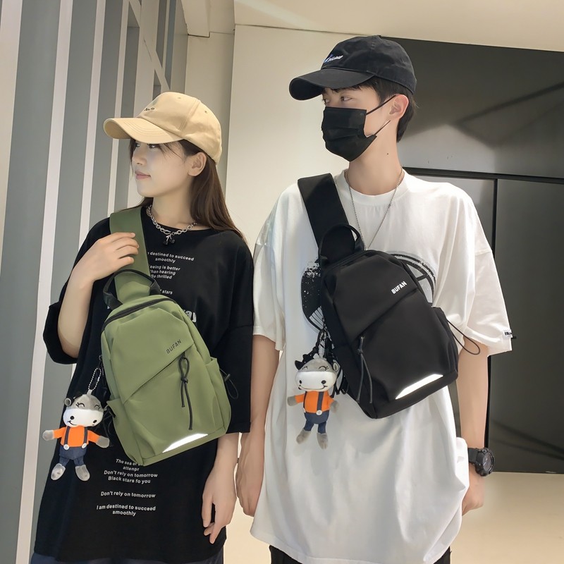 男士胸包潮牌挎肩包休闲斜挎包 满江红箱包男士包袋