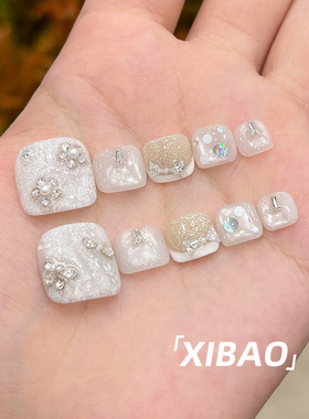 白色脚穿戴甲2026新款超火手工显白穿戴美甲高级感夏日脚趾甲贴片