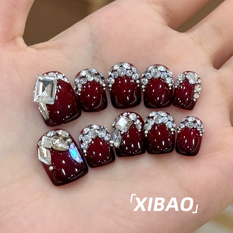 红色新娘穿戴甲短款秋冬高级感轻奢美甲2025新年款手工精致短戴甲 - 图2