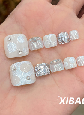 白色脚穿戴甲2026新款高级感显白穿戴美甲成品夏日手工脚趾甲贴片