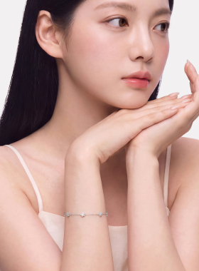 KADER开朵一梦星河手链女简约时尚小众设计轻奢高级感新生日礼物