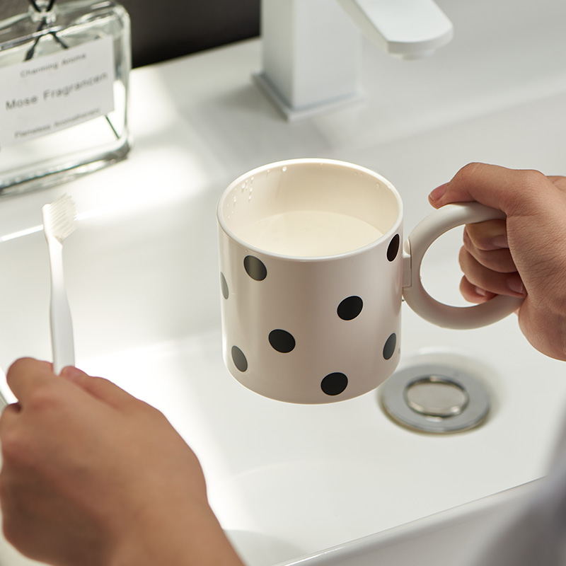 ins风漱口杯家用刷牙杯子情侣闺蜜家庭装牙具杯洗漱杯刷牙的杯子