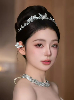 森系梦幻高级感新娘皇冠极简灵动蝴蝶王冠主婚纱造型精致甜美头饰