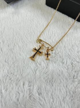 现货复古做旧 别针方牌十字架项链黑钻吊坠经典款气质锁骨链 饰品