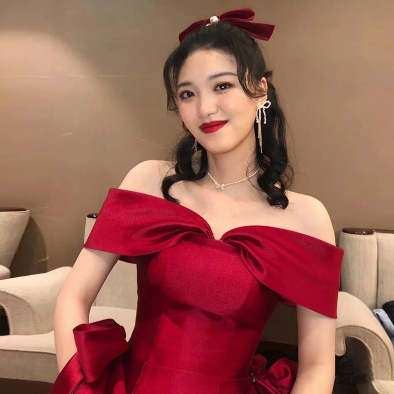 缎面新娘高级感在逃公主女订婚礼服 金典新娘礼服/晚装