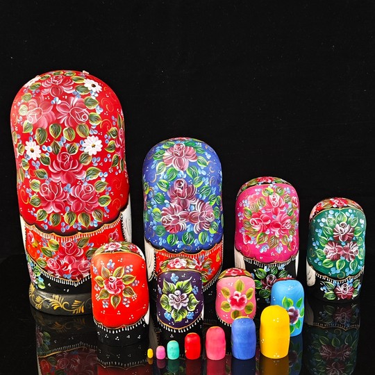 Pure hand-painted eco-friendly Russian matryoshka doll 15 layers of basswood