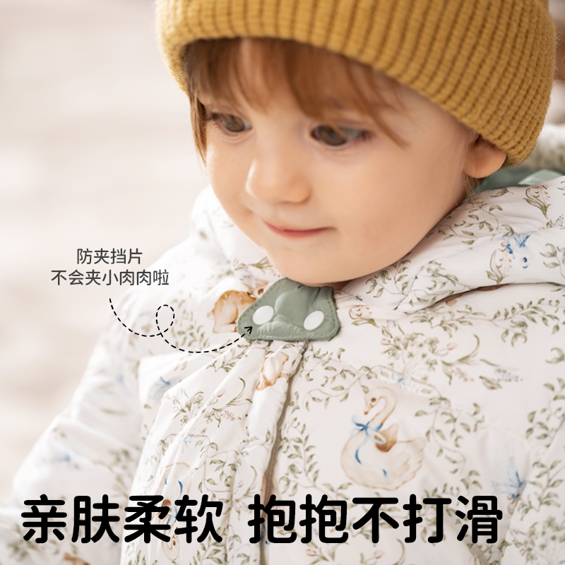 欧孕婴儿羽绒服连体衣冬季宝宝外出衣服保暖秋冬装白鸭绒哈衣爬服