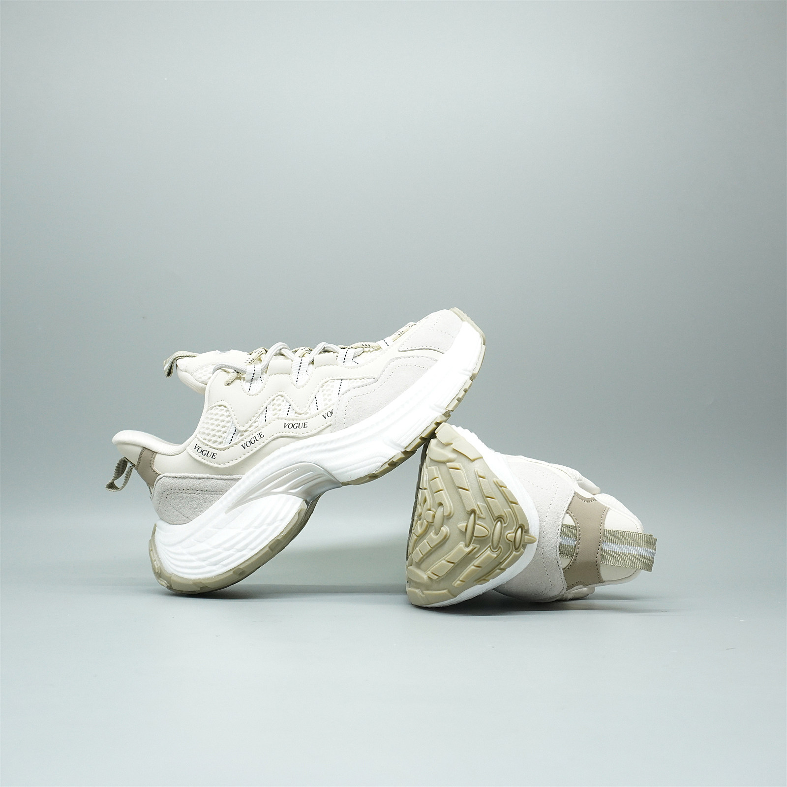 【稀缺难寻】重工真皮拼接版型弧度好看老爹鞋男女厚底外贸出口单,淘宝优惠券,粉丝福利购,淘宝优惠卷