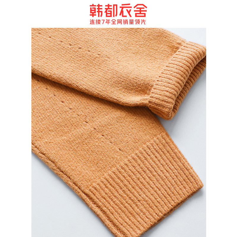  韩都衣舍秀衣莲毛针织衫