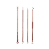 Салон красоты снабжает лиц, сжав бобы, чтобы удалить жирные гранул