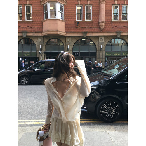 Xinlei Lin 微醺流光 珠光雪纺飘逸不规则衬衫不规则蕾丝半裙套装 - 图0