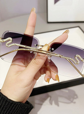 2026新款墨镜女大脸显瘦ins潮复古防紫外线强光太阳眼镜男网红款