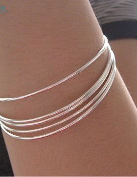 3克线圈精工简约风单个女神手镯