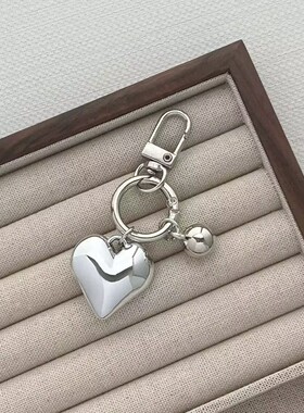 爱心小球球钥匙扣吊坠