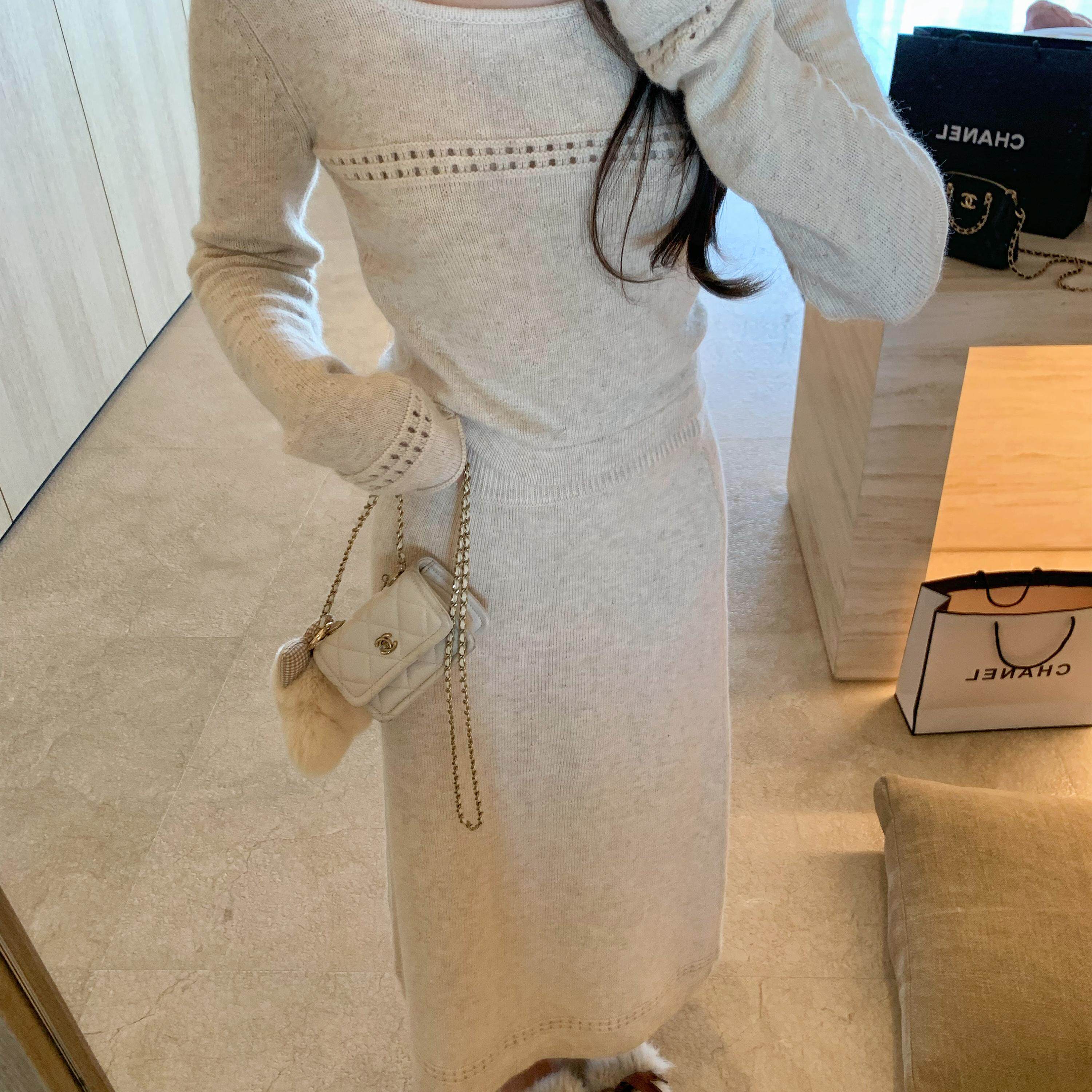 萌萌Ja 月光假日 轻奢温柔修身镂空针织套装米色长袖上衣直筒长裙,淘宝优惠券,粉丝福利购,淘宝优惠卷