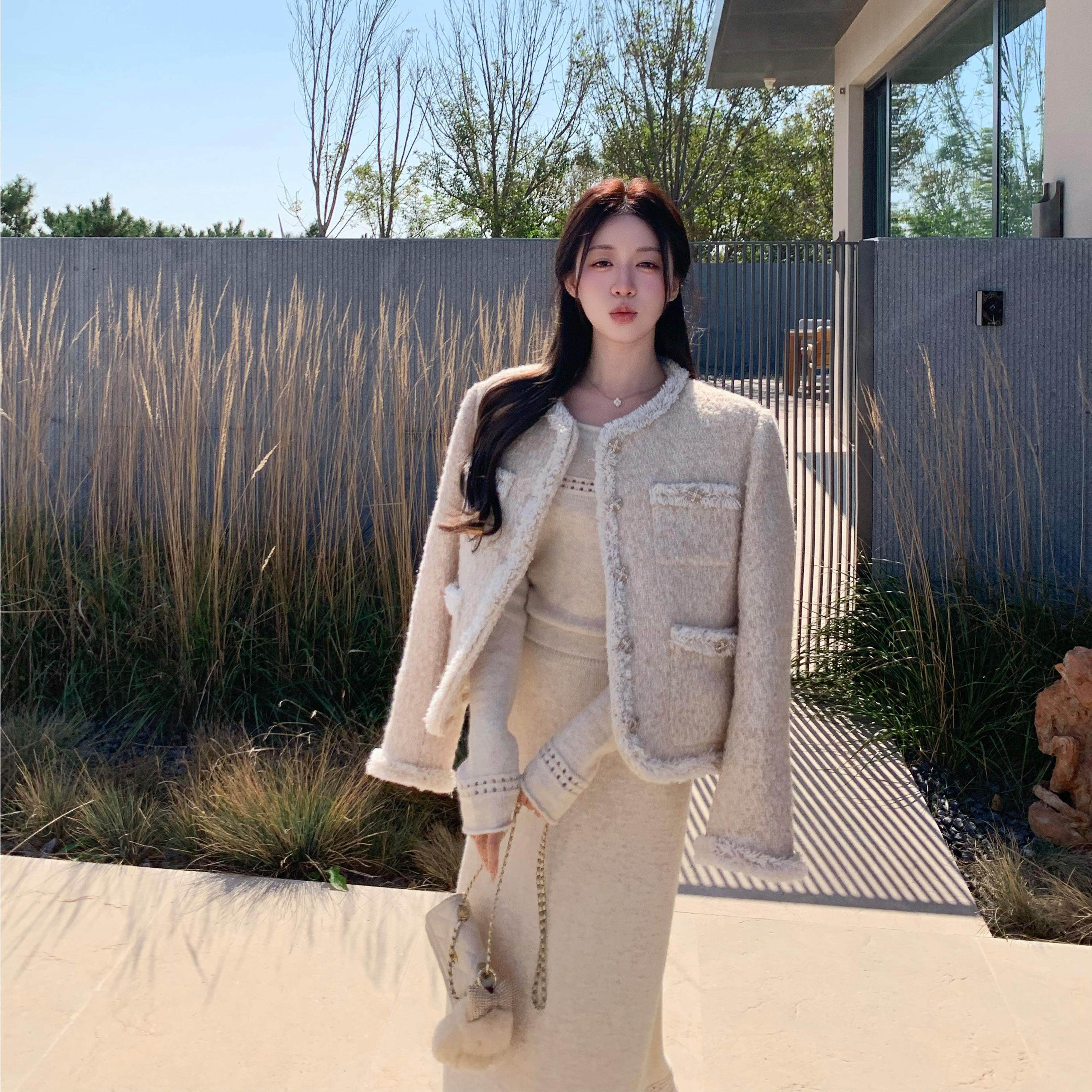 萌萌Ja 月光假日 轻奢温柔修身镂空针织套装米色长袖上衣直筒长裙,淘宝优惠券,粉丝福利购,淘宝优惠卷