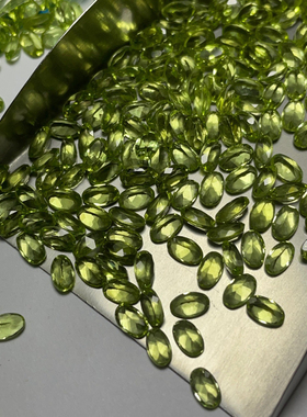 橄榄石和石榴石各一颗