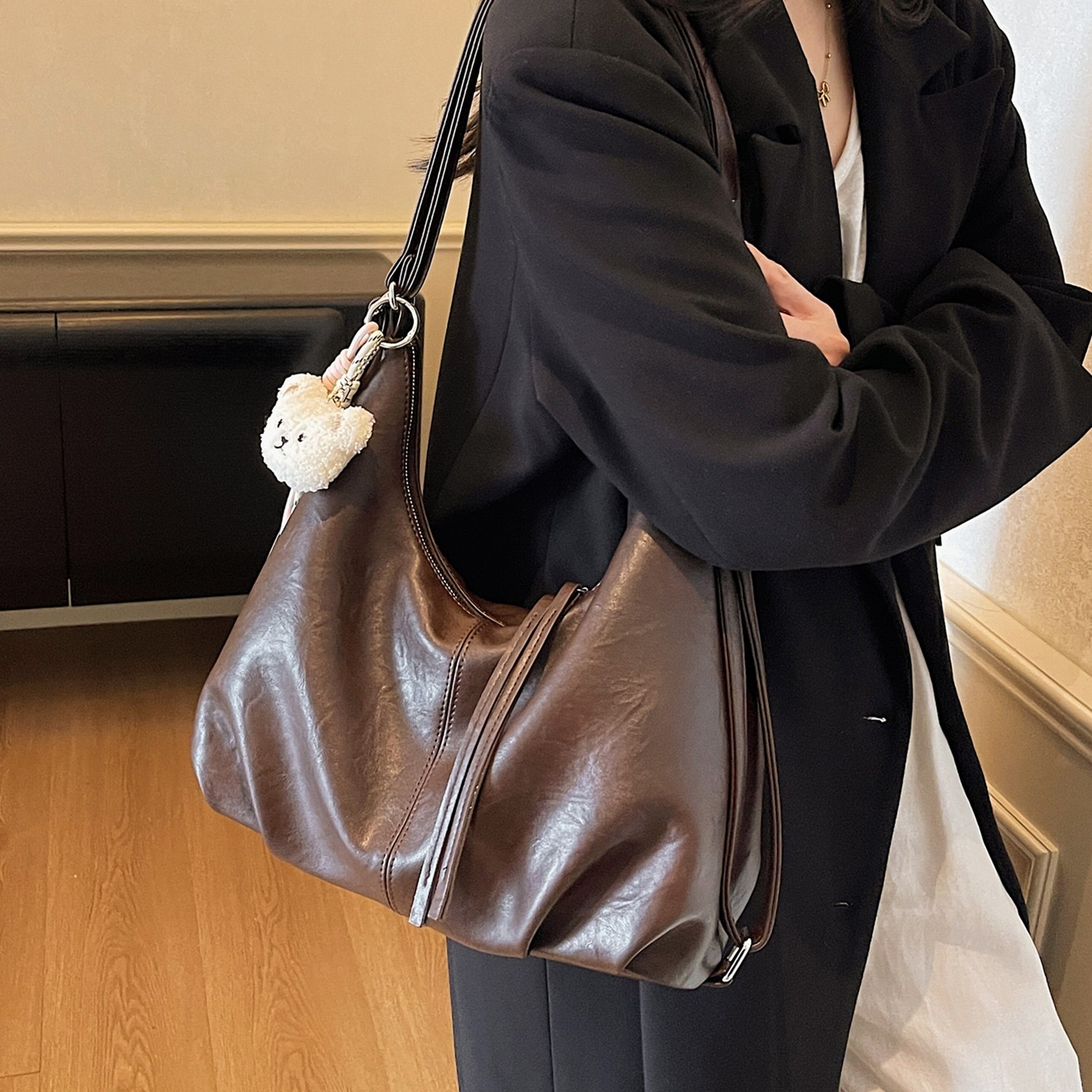 【单肩双肩两用包】褶皱大容量托特包2025新款潮百搭上班通勤包,淘宝优惠券,粉丝福利购,淘宝优惠卷