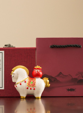 国潮马摆件高级感小众工位桌面办公室茶宠装饰工艺品手办生日礼物