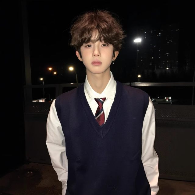 Dk uniform college style vest basic solid color knitted V-neck pullover vest sweater men's waistcoat