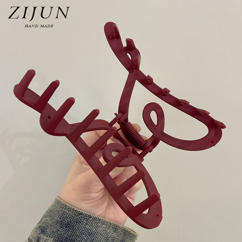 法式酒红色爱心抓夹磨砂大号盘发鲨鱼夹子复古红金标发量多发卡 - 图3