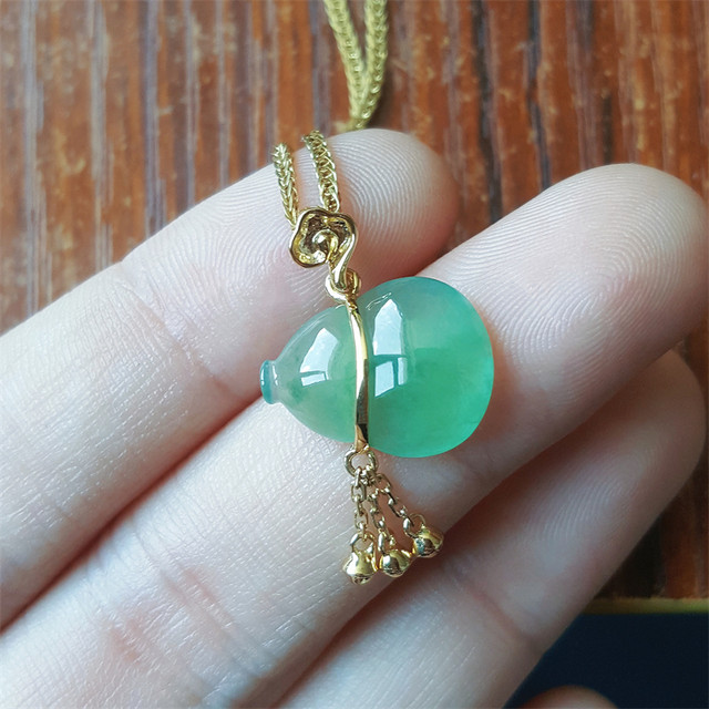 Myanmar jade pendant ice jade jade gourd pendant