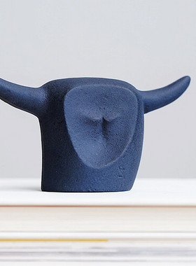 日本南部铁器生肖牛头摆件