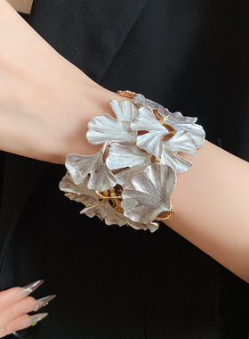 欧美风时尚个性夸张银杏叶手镯女小众设计高级轻奢气质百搭手环