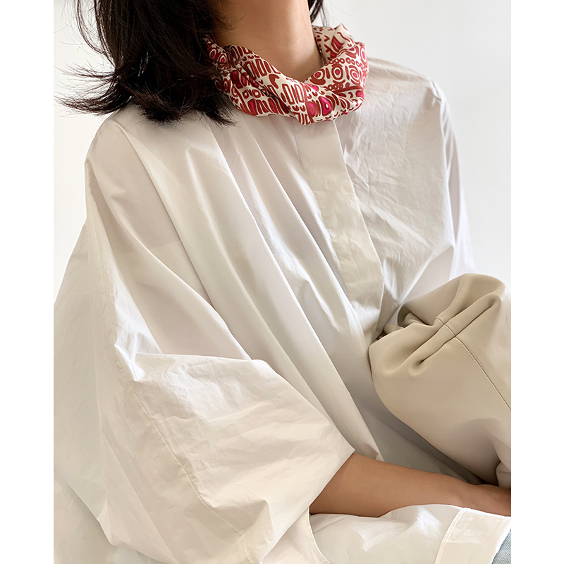 【莲花象宝】春夏朱砂红~篙级配色66cm真丝斜纹方巾女桑蚕丝丝巾