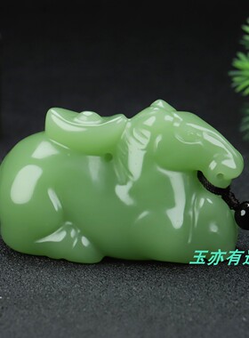 和田玉冰底晴水生肖马手把件新疆且末蓝马上有钱把玩件元宝马把件