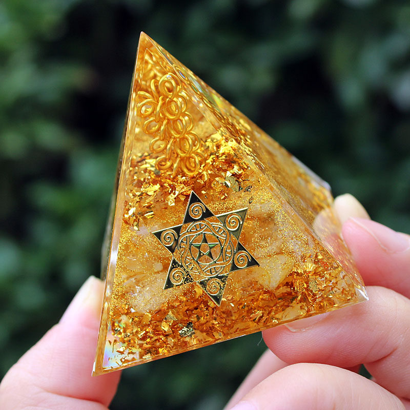 跨境爆款水晶碎石金字塔家居树脂滴胶线圈手工艺品办公桌面摆件,淘宝优惠券,粉丝福利购,淘宝优惠卷