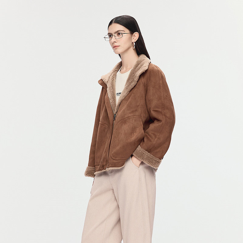 【双面穿外套】AUM噢姆2025年冬季新款卡其色短款羊毛绒感外套女,淘宝优惠券,粉丝福利购,淘宝优惠卷