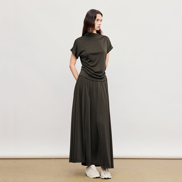 AUM 2026 ພາກຮຽນ spring ນໍາເຂົ້າໃຫມ່ knitted diagonal collar skirt pullover ສໍາລັບແມ່ຍິງ