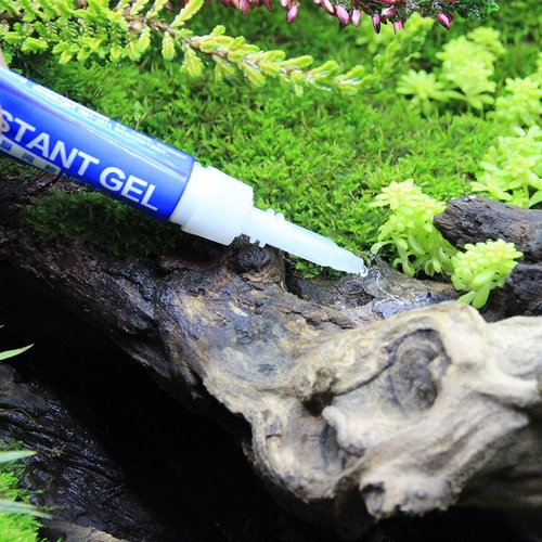 Клей, аквариум, коралловый скелет