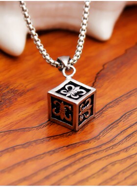 朋克风十字架立方体钛钢欧美吊坠