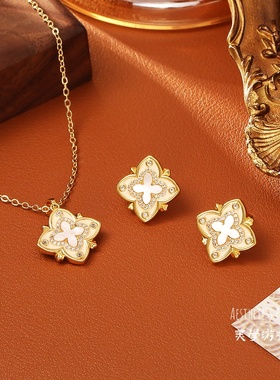 设计师款天然贝母四叶草项链耳环