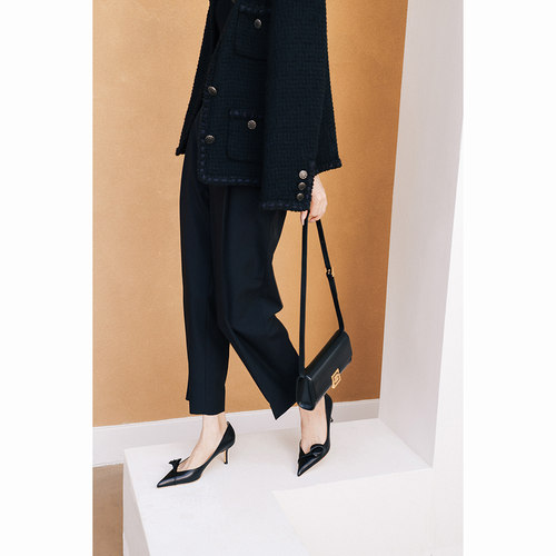 IORE设计师原创 简洁雅致马蹄莲小牛皮细跟高跟尖头单鞋婚鞋 - 图1