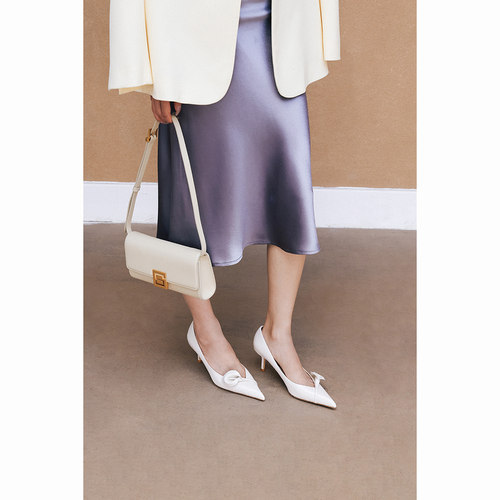 IORE设计师原创 简洁雅致马蹄莲小牛皮细跟高跟尖头单鞋婚鞋 - 图0