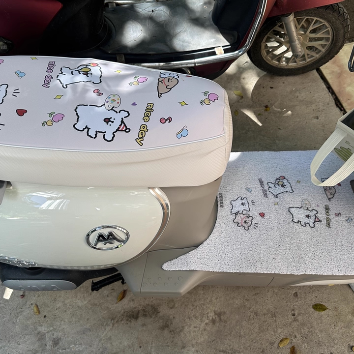 适用雅迪摩登绽放脚垫坐垫套专用电动车座套脚踏垫电瓶车改装配饰,淘宝优惠券,粉丝福利购,淘宝优惠卷