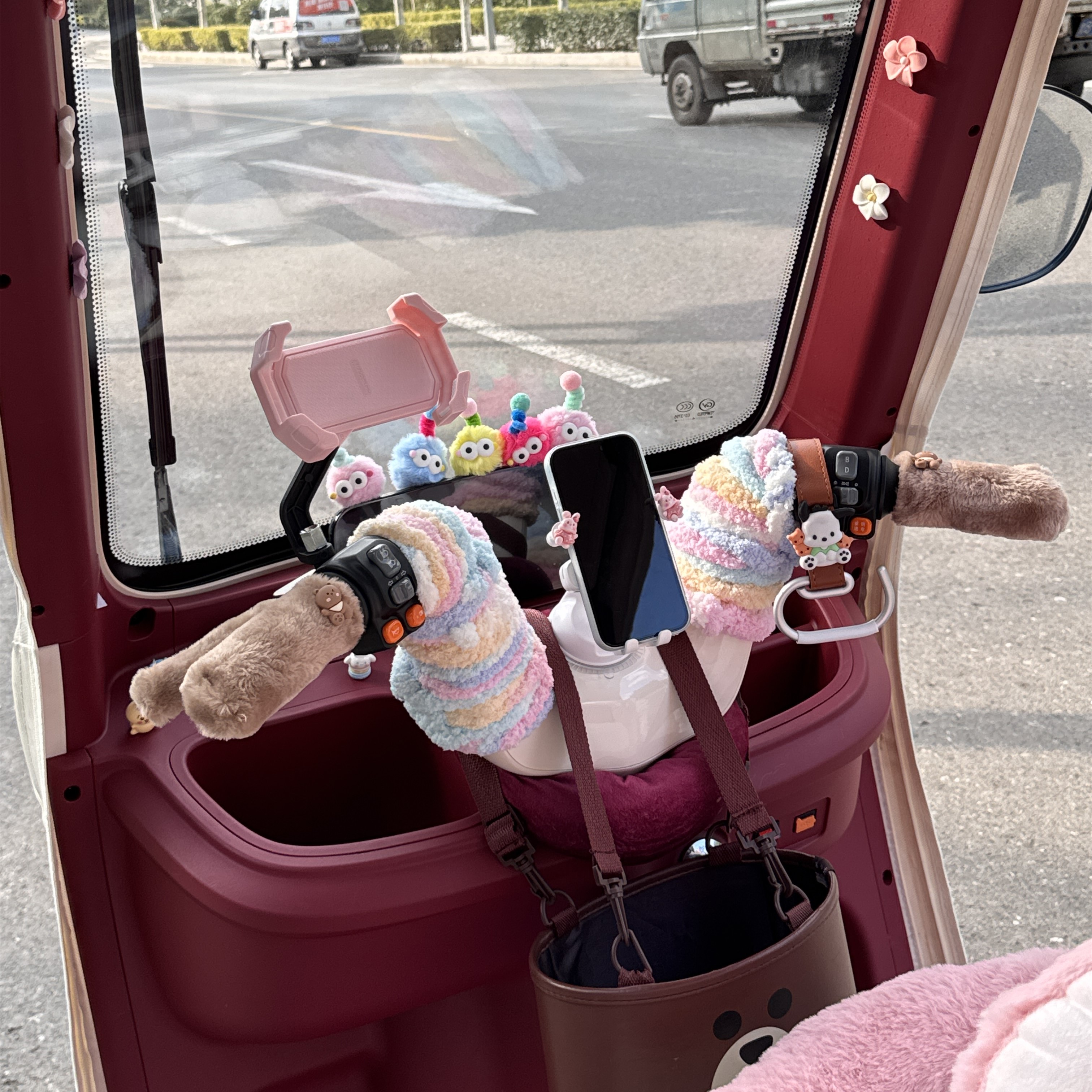 适用雅迪ev301三轮车装饰品电动车改造配件蝴蝶结小翅膀贴纸摆件 - 图2