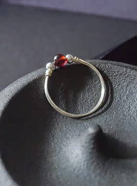 【爱情守护】999足银手工戒指女石榴石生辰胖手大号细款小指尾戒