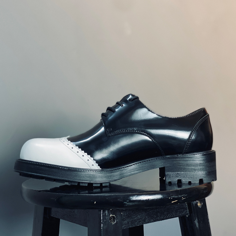 JINIWU吾倪季2025圆头皮鞋增高休闲德比鞋白色鞋头拼色厚底皮鞋男 - 图2