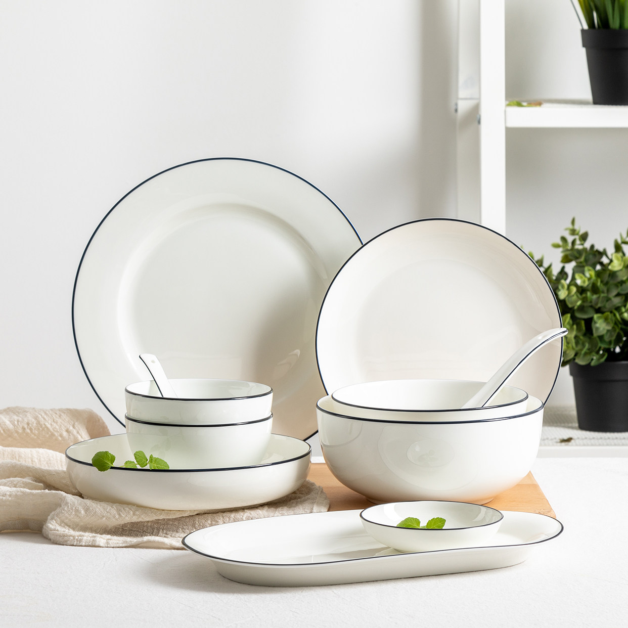 盘子菜盘家用陶瓷深盘碟子纯白日式骨瓷釉下彩餐具汤盘碗套装组合,淘宝优惠券,粉丝福利购,淘宝优惠卷