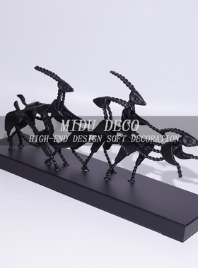 金属装饰现代客厅群羊