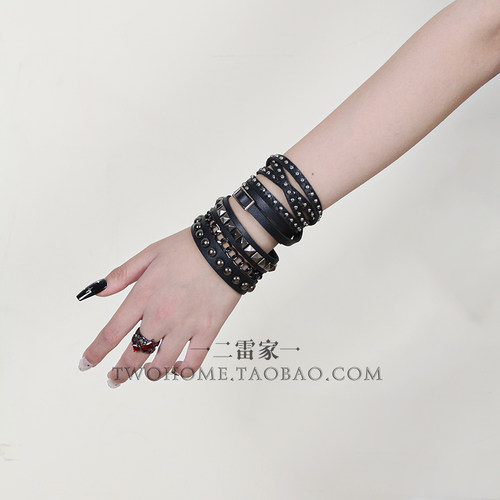 甜酷暗黑风叠戴多层朋克风链条手镯哥特风辣妹铆钉腕带手环配饰品 - 图1