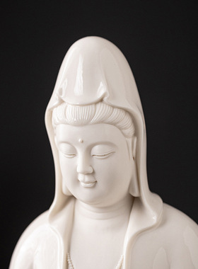 德化陶瓷莲花自在观音菩萨摆件